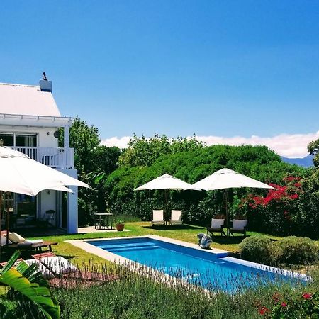 غرب سومرست Explorer Guesthouse المظهر الخارجي الصورة
