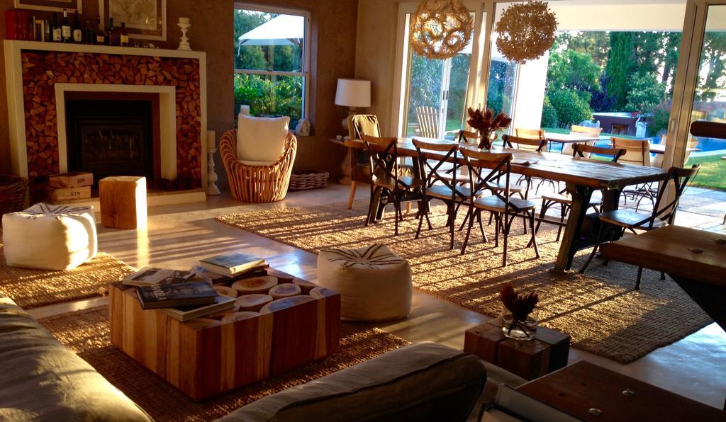 غرب سومرست Explorer Guesthouse المظهر الخارجي الصورة